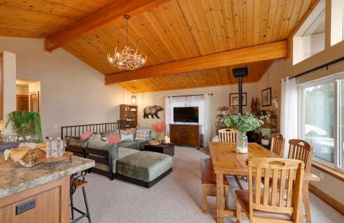 Hot Tub and Scenic Views Luxury Twain Harte Cabin! - Photo 10