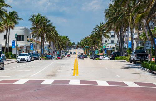 Newly renovated Townhome with King bed - Foto 27
