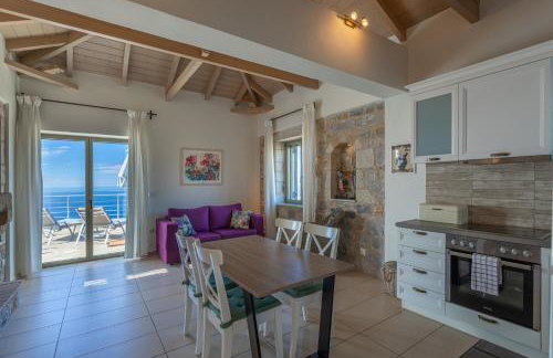 IRIS, Luxury Stone Villa in Stoupa with Private Infinity Pool, BBQ and Amazing Sea View - Foto 3