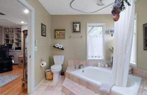 Beach Paradise Getaway - 200ft from Beach! - Foto 20