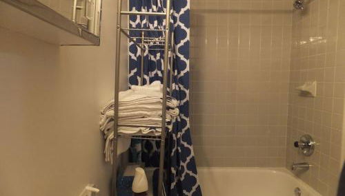 Renovated Downtown Condo in the HEART OF IT ALL - Foto 4