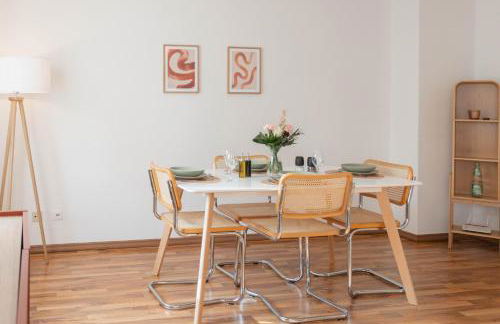 Wellness Lounge am Bauhausmuseum - Foto 18