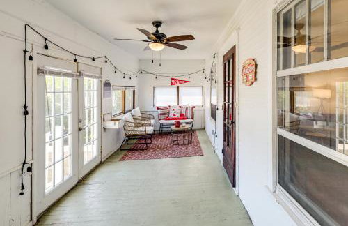 1 Mi to UNL Group Getaway with Game Area - Foto 5