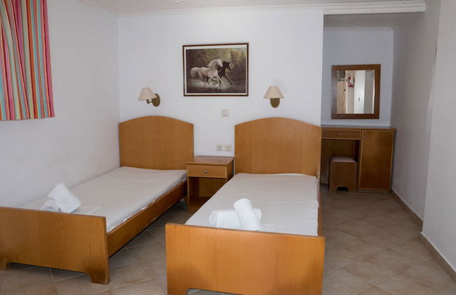 Utopia Kavos Hotel - Foto 9