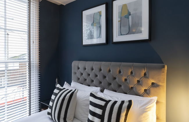 Elliot Oliver - Luxury 2 Bedroom Regency Apartment With Parking & EV Charger - Photo 8