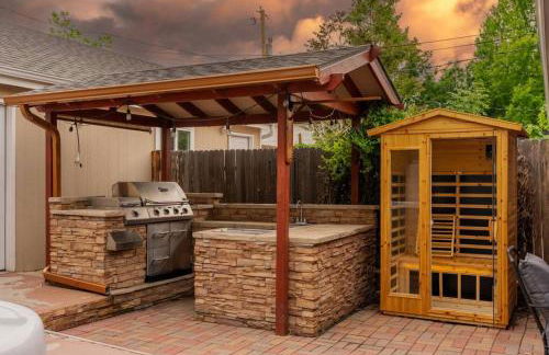 Movie Theatre Hot Tub Outdoor Grill - Foto 4