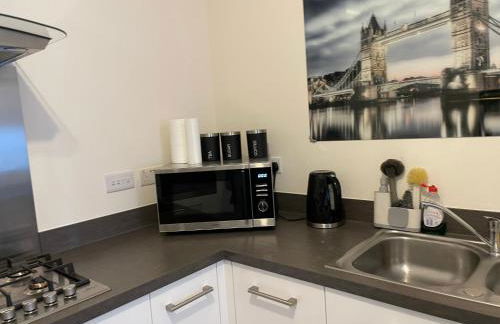 MODERN 4 BEDROOM HOUSE WITH GARDEN & PARKING - Foto 56