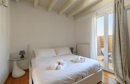 BolognaCentro 2Bedr and Terrace Near Central Station - Photo 2