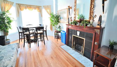 Stone Mansion Sleeps 10-20 Free TV & Parking - Foto 4