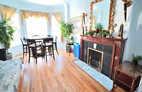 Stone Mansion Sleeps 10-20 Free TV & Parking - Foto 4