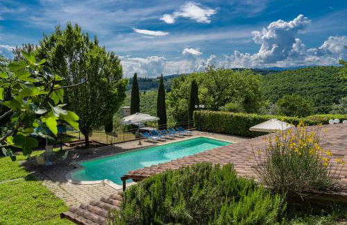 Experience the charm of Tenuta Le Caselle, a cozy farmhouse surrounded by nature and comfort! - Foto 20