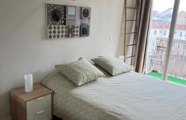 Super 3 pcs et Parking aux portes de Paris et stade de france à proximité des sites touristiques parisiens Montmartre , champs Élysée ,châtelet etc et des transports métro,RER ,wifi disponible - Foto 17