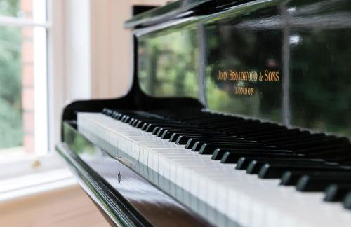 The West Wing at Hillthorpe Manor with Gardens & Private Hot Tub - Foto 75