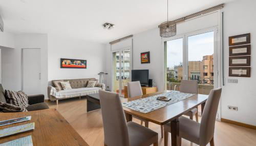 For couples, families and groups, Barcelona center - Photo 5