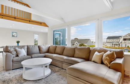 Salty Dolphin by Bayley Vacation Rentals - Foto 25