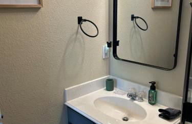 Minutes to UTA, AT&T Stadium, Globe Life Field - Foto 7