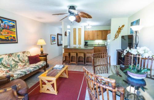 Elegant Turtle Bay Condo - Photo 8