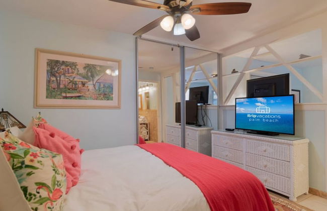 The Secret Garden - The Cottage Near Beach, Shops, Restaurants, Pet Friendly, Close to Lucerne Ave! - Foto 4