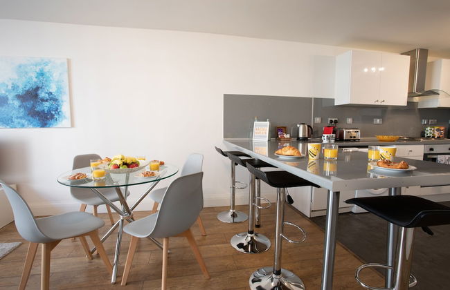 Rest & Recharge Regents Court 3bed 2bath - Foto 8