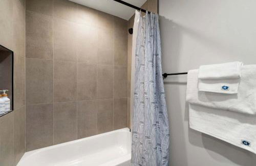 2BD 2BA Condo- Steps to Lake with Gym & Parking - Photo 32