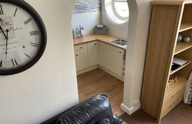 Fayvan Apartments - Photo 21