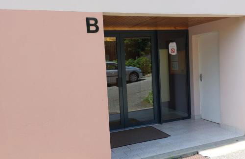 La Pause Valognaise "Parking privé" - Foto 16