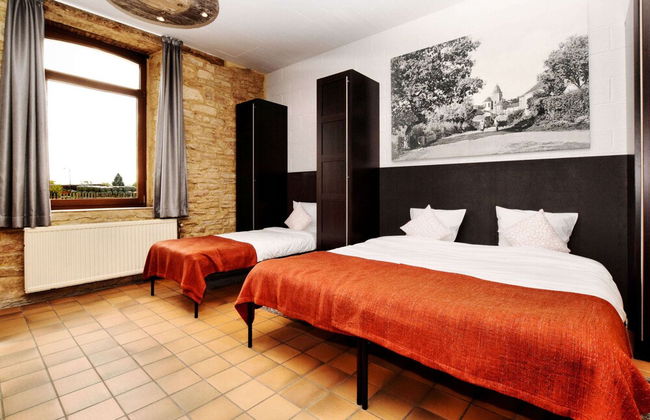 Fancy Holiday Home in Sainte-cecile With Pool House & Indoor Pool - Photo 5