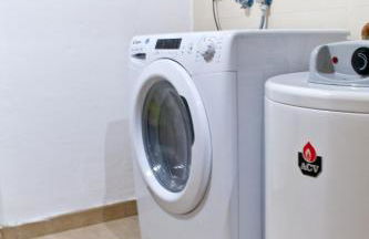 Urban Manesa city center apartment with private patio - Foto 29