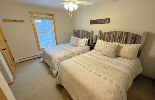 NEW Single family home with spectacular views and lots of space Privacy convenience and style - Foto 6