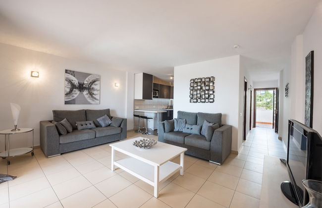 Paloma Beach Apartments - Photo 21