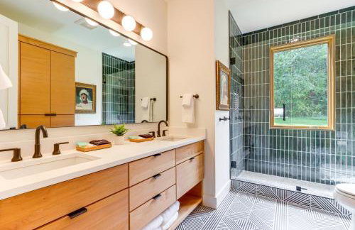 Riverfront Huntsville Cabin with Views and Kayaks! - Foto 14