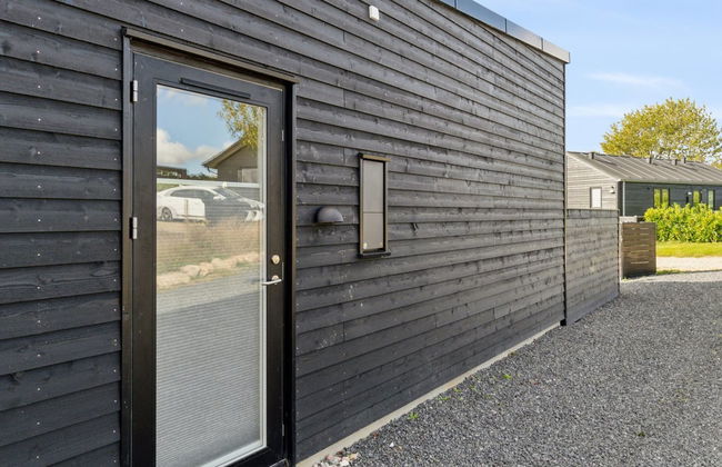 "Harrieth" - 300m from the sea - Foto 2