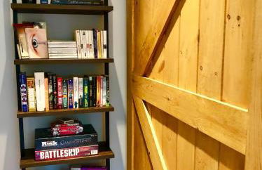 Luxury Lake Memphremagog Loft - 2 Bedrooms Water Views Firepit & Dock near Jay Peak - Foto 8