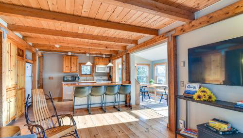 Oceanside Bass Harbor Home with Peaceful Deck! - Foto 4