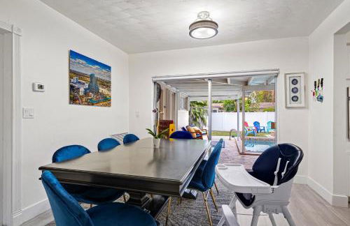 Villa Oasis 3 Miles to Hard Rock Stadium & Casino, Guitar Hotel Nearby, Pool, Game Room, Sleeps 12, 15 Min to Beach - Foto 27