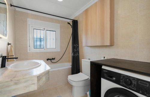 Penthouse - Beach - Sea View - Pool - 40 sqm Private Terrace - One Bedroom - Sleeping Alcove - Foto 25