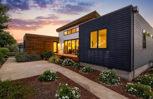 Year-Round Heated Pool - Hot Tub - Fire Pit - Lawn - Foto 34