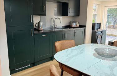 Luxury modern home log fire & outdoor living - Foto 14