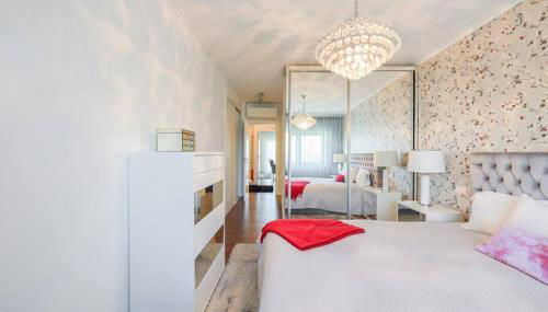 Glicinias Guest House, Free garage - Aveiro - Foto 4, wardrobe