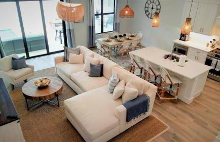 BRAND NEW - 4BD3BTH - Lely Resort - Heated Pool - Players Club Included - Min 2 Week Stay - Foto 1