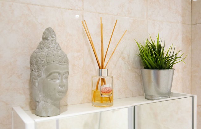 Velvet 1-bedroom Apartment With Balcony, Hoddesdon - Foto 44