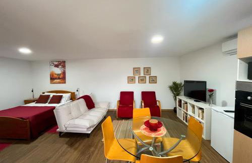 Casas Chão da Roseira - Foto 12