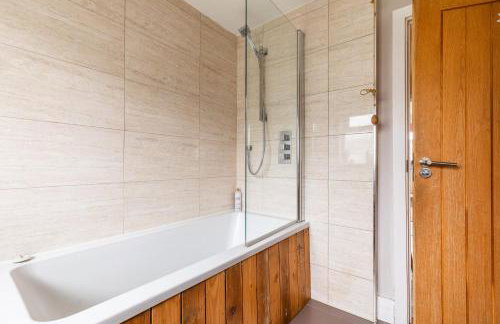 5 Bedroom Family Friendly Beach House - a skip to the water! - Foto 48