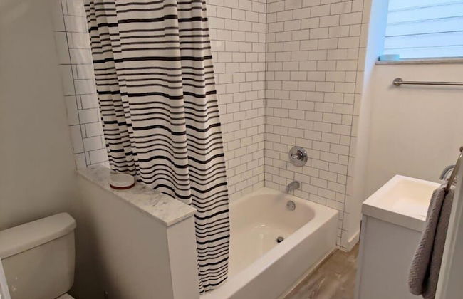 1601 Lombard - Photo 11