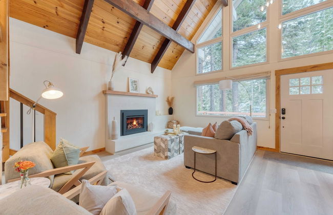 Peaceful Tahoe Retreat 5mins to Lake Cozy Modern Cabin - Foto 6