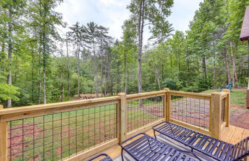 Hot Tub and River Access Family McCaysville Cabin - Foto 26