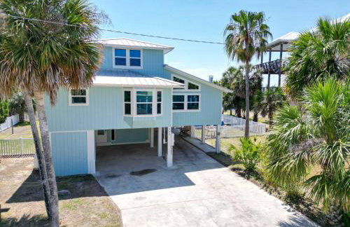 Spacious house- Deep Water Dock Pool Golf Cart Rental available - Foto 61