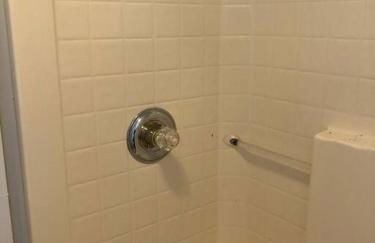 Private 2-bedroom apartment, free parking, direct bus to NYC Manhattan only 2 blocks away, MetLife Stadium FIFA World Cup 25 minutes away - Foto 2