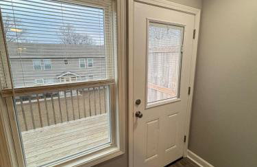 Spacious 2BR Apt with Balcony and 2 King Beds Sleeps 6 - Foto 12