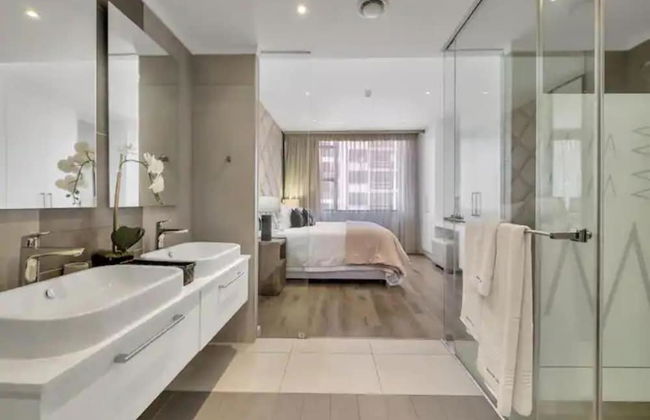 This Lovely Family u Which Accomodates 4 People is Located on 5th Floor - Photo 5